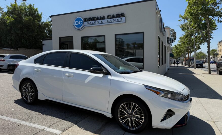 2023 Kia Forte GT-Line AT's photo